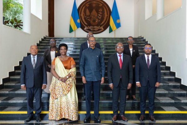 Kagame Challenges Newly Sworn-in Ministers to Deliver Results